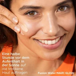 Isdin Fotoprotector Fusion Water Magic glow LSF 50, 50 ml><noscript><img width=